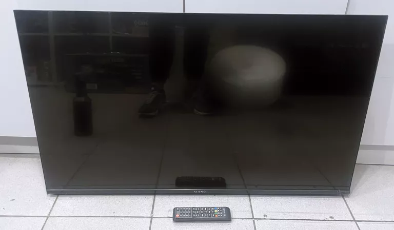 TELEWIZOR KIANO SLIM 43 CALE FULL HD SMART TV + PILOT KE43CJ2400089