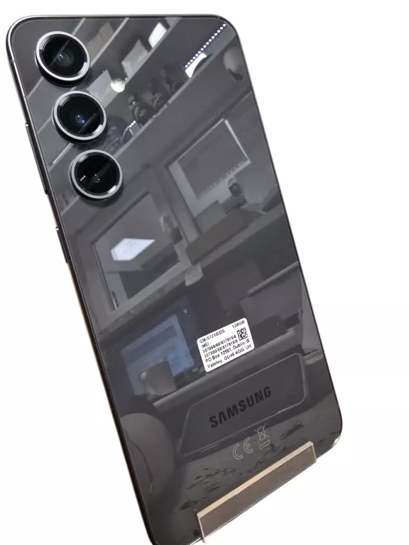 TELEFON SAMSUNG S24 FE 8/128GB *FV*