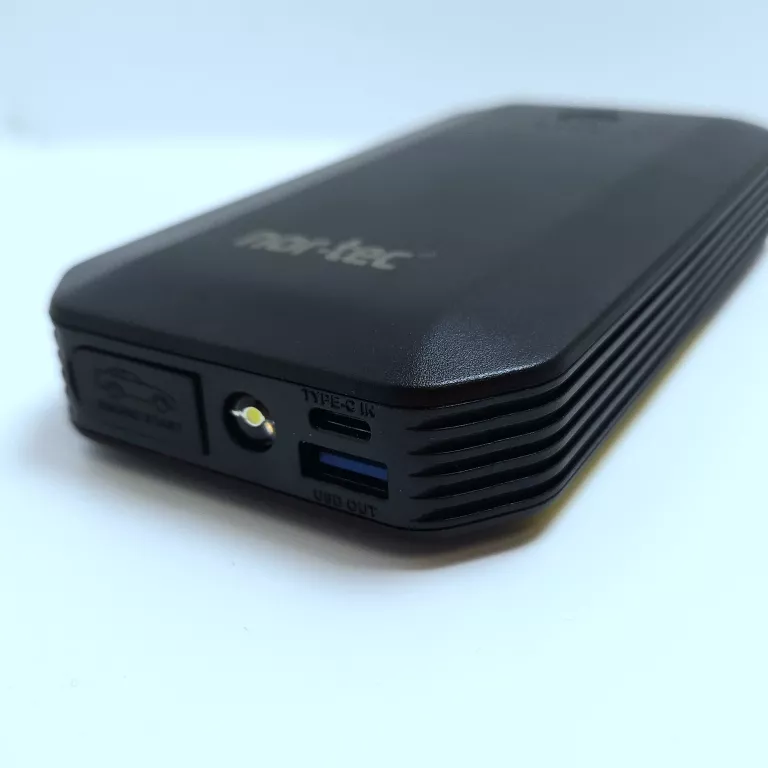 WIELOFUNKCYJNE URZĄDZENIE ROZRUCHOWE NOR-TEC 7200 MAH