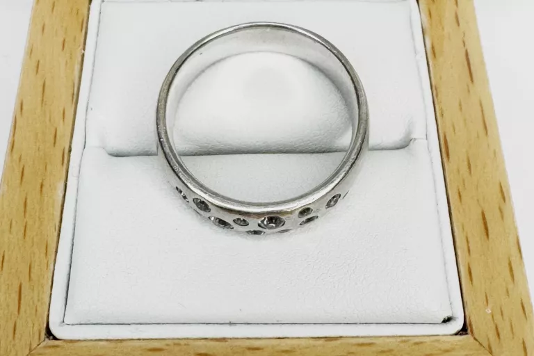 SREBRNA OBRĄCZKA Z CYRKONIAMI PR 925 W 8,41 GR