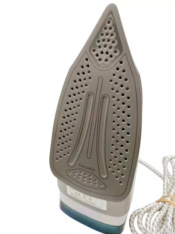 ŻELAZKO RAVEN EZ004 2800 W PUDEŁKO