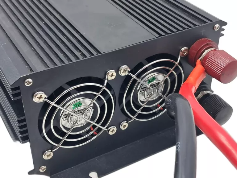 PRZETWORNICA PRĄDU NEWELL 2000W PEAK POWER 4000W SUPER STAN!