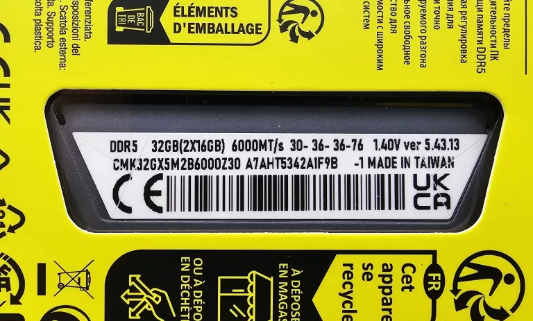 PAMIĘĆ CORSAIR VENGEANCE DDR5 32 GB 6000MHZ CL30 CMK32GX5M2B6000Z30