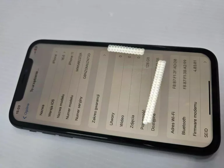 SMARTFON APPLE IPHONE 11 4 GB / 128 GB 4G (LTE) CZARNY