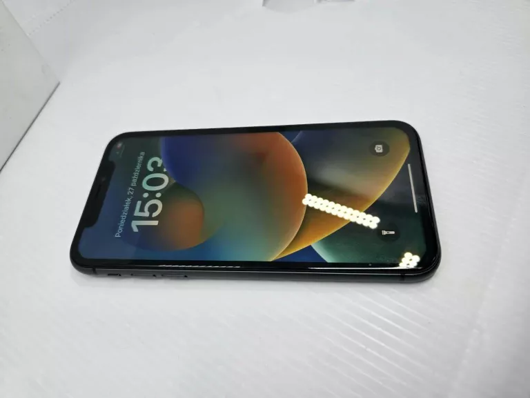 SMARTFON APPLE IPHONE 11 4 GB / 128 GB 4G (LTE) CZARNY