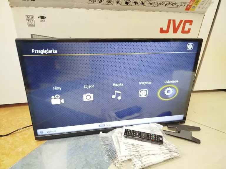 TELEWIZOR JVC 32 LED TV LT-323VH4300