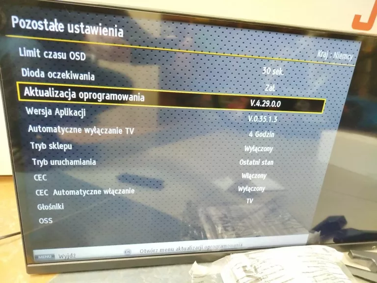 TELEWIZOR JVC 32 LED TV LT-323VH4300
