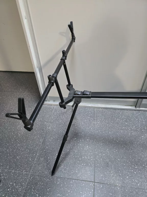 STOJAK NA WĘDKI STARBAITS BAROODA POD 4