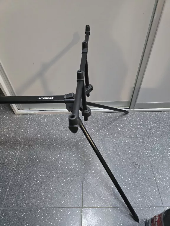 STOJAK NA WĘDKI STARBAITS BAROODA POD 4