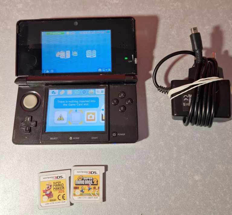 KONSOLA NINTENDO 3DS ŁAD + 2 GRY