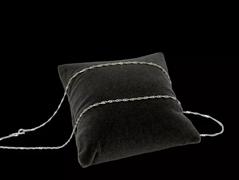 [925] SREBRNY ŁAŃCUSZEK 1,63G DL: 50CM