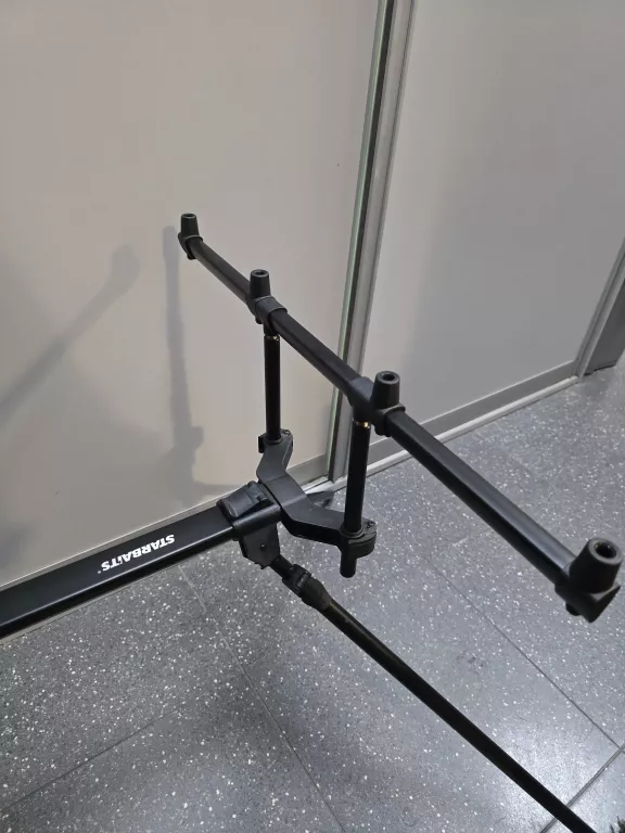 STOJAK NA WĘDKI STARBAITS BAROODA POD 4