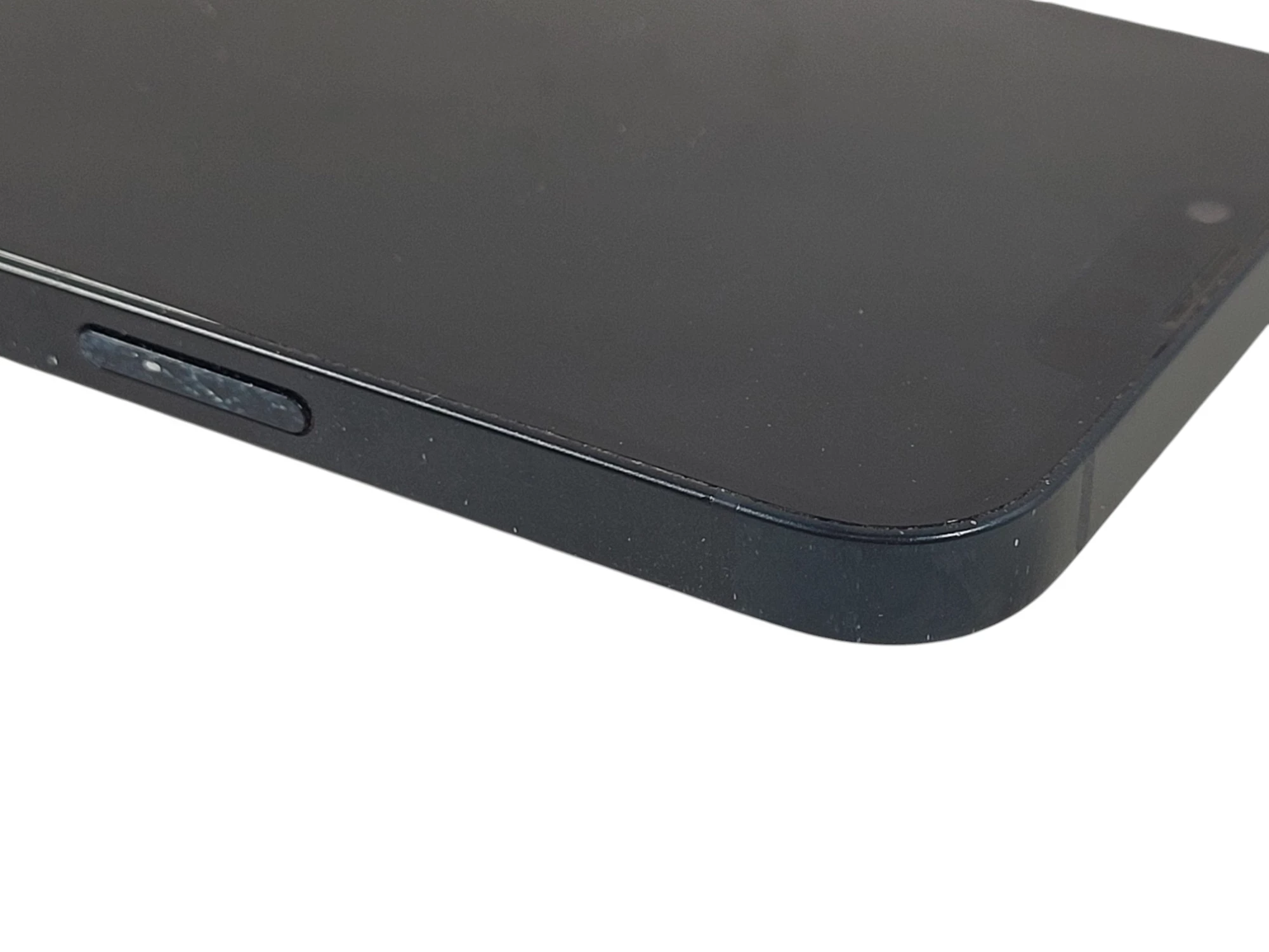 telefon-iphone-13-128gb-87-kondycji-przekatna-ekranu-610