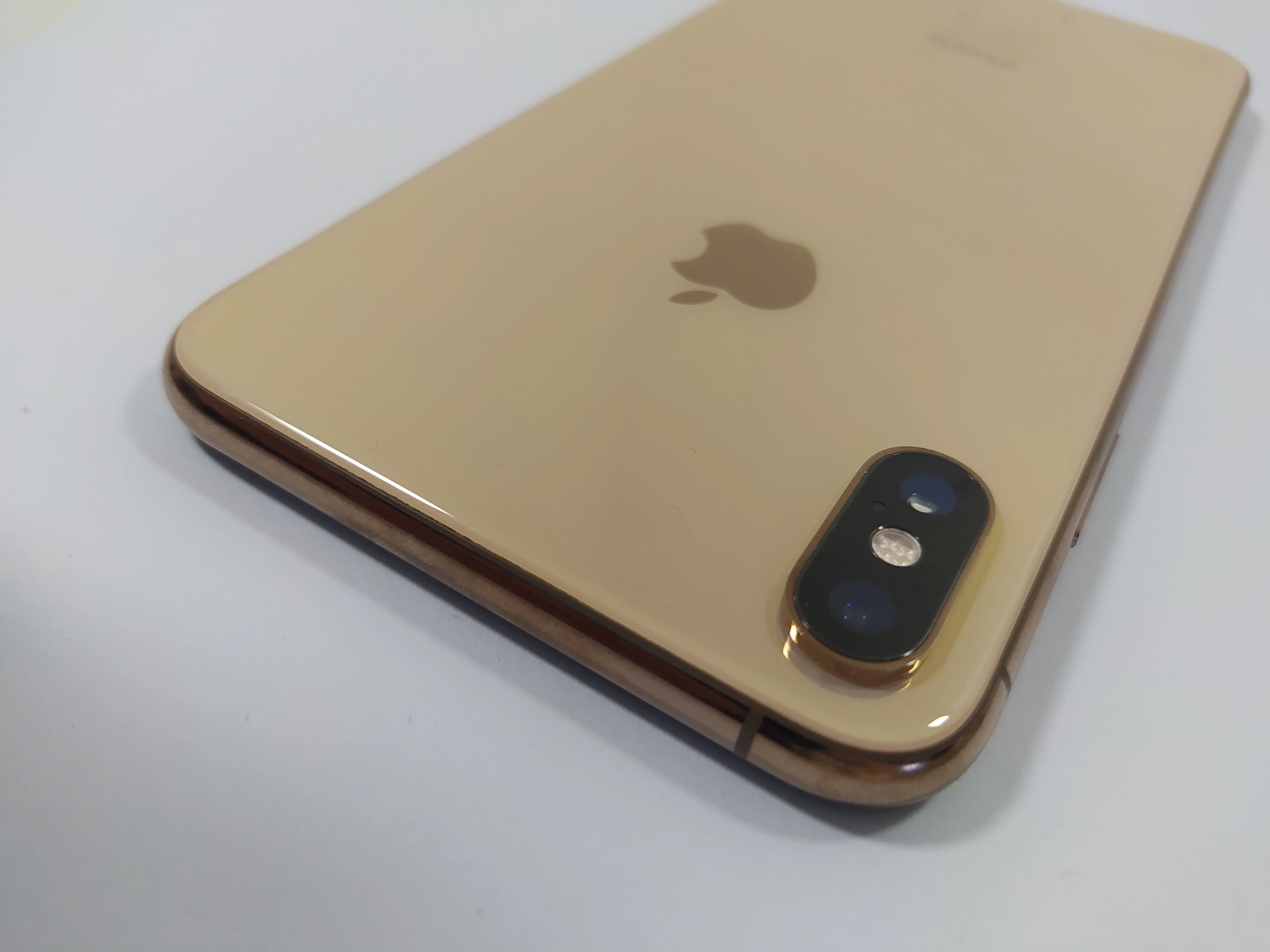 telefon-iphone-xs-max-64gb-stan-11323-2