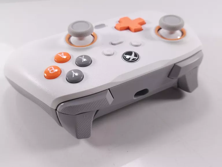 GAMESIR-T7 KONTROLER XBOX PC PRZEWODOWY
