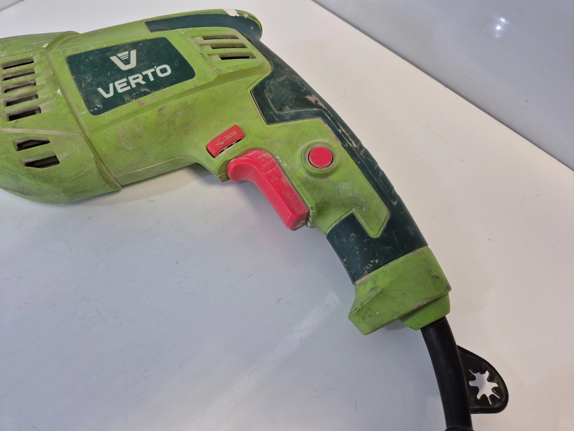 wiertarka-verto-50g521-udarowa-typ-uchwytu-129629-2