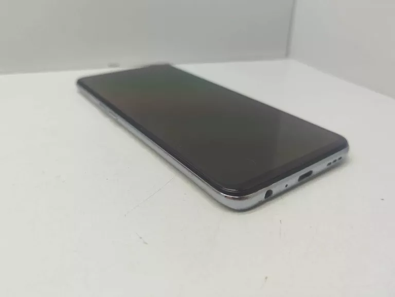 telefon-realme-gt-master-edition-2568-stan-11323-2