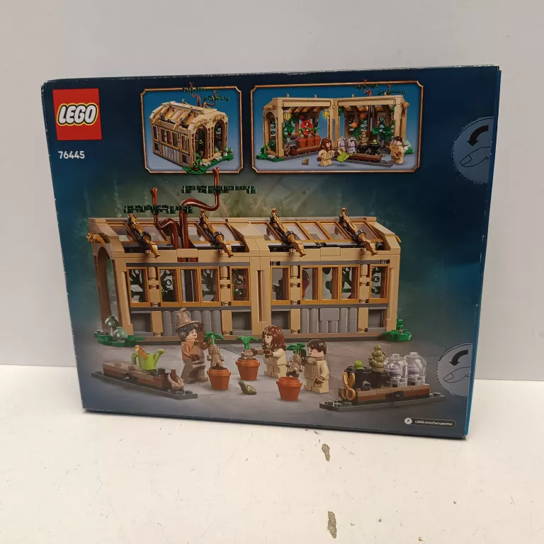 LEGO HARRY POTTER ZAMEK HOGWART: ZAJĘCIA Z ZIELARSTWA 76445