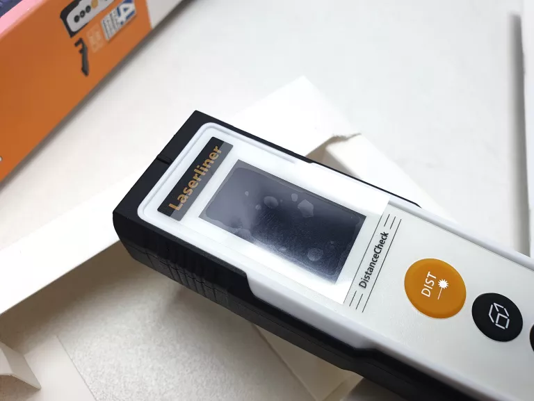 dalmierz-distancecheck-laserliner-pomiar-od-005-do-4m0-dokladnosc-pomiaru-mm-204909-222101