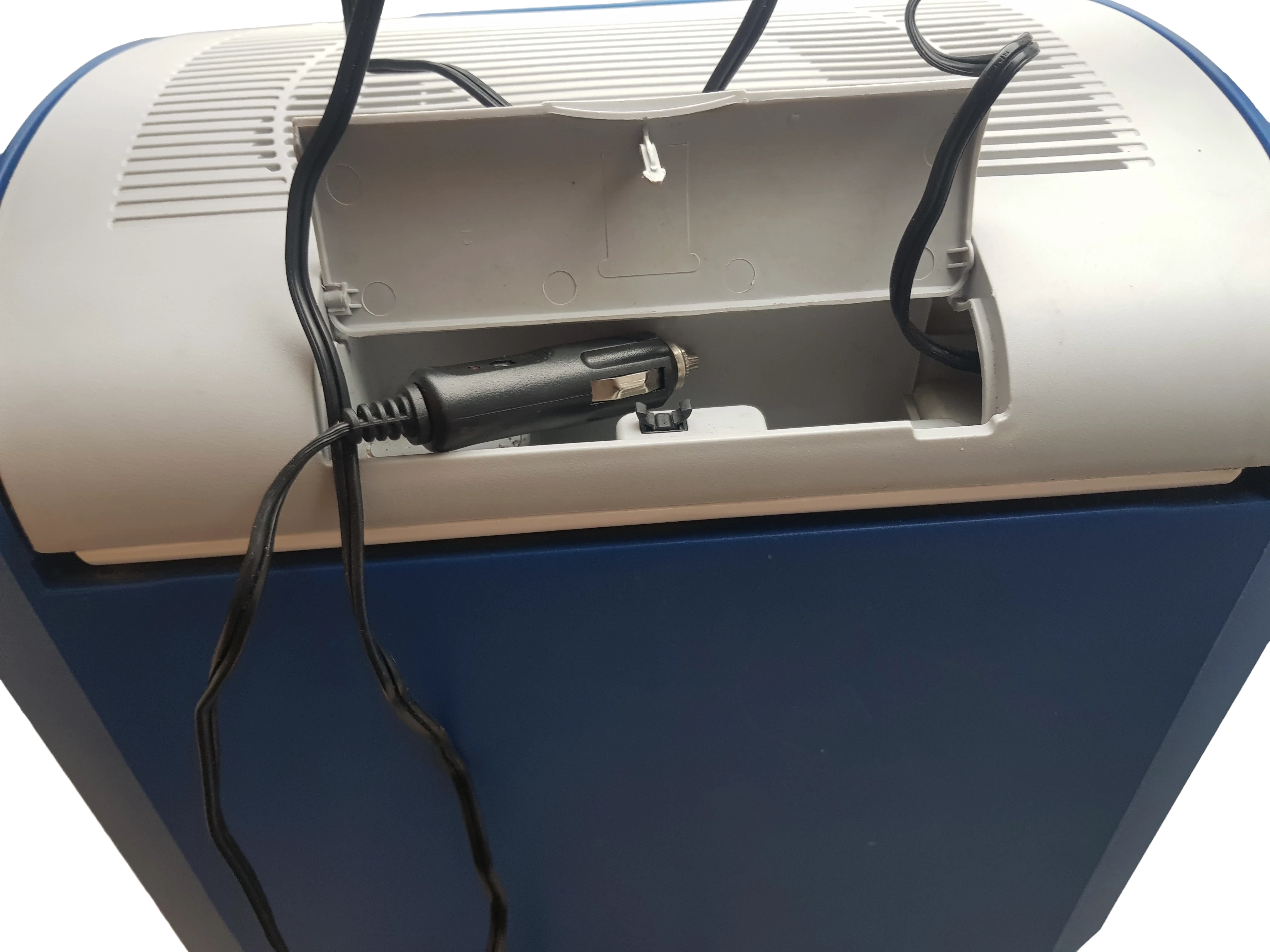 lodowka-turystyczna-do-samochodu-norauto-stan-11323-2