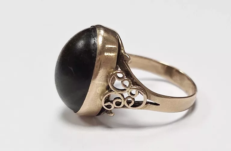 ZŁOTY PIERŚCIONEK 4,44G PR.583 Z CIEKAWYM OCZKIEM