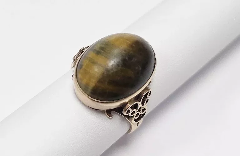 ZŁOTY PIERŚCIONEK 4,44G PR.583 Z CIEKAWYM OCZKIEM