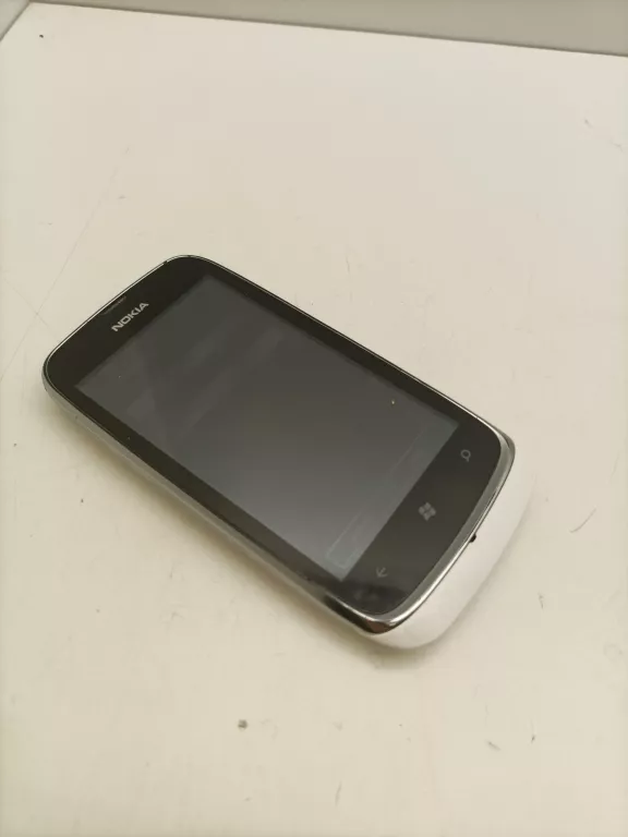 smartfon-nokia-lumia-610-psie-budy-56-wroclaw