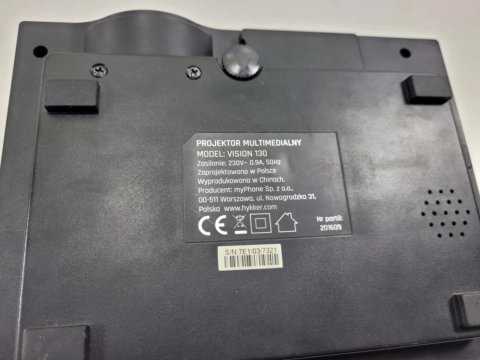 hykker-projektor-vision-130-czarny-kod-producenta-vision-130