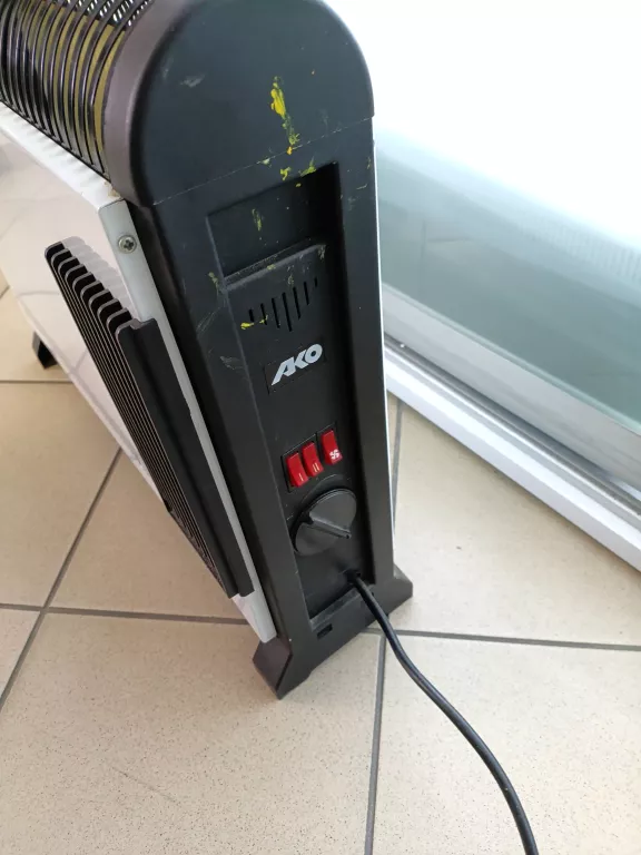 GRZEJNIK ELEKTRYCZNY KONWEKTOROWY Z WENTYLATOREM 2000W