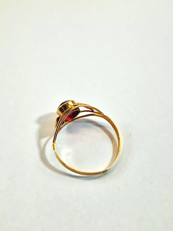 URZEKAJĄCY  ZŁOTY PIERŚCIONEK 1,59 G 585