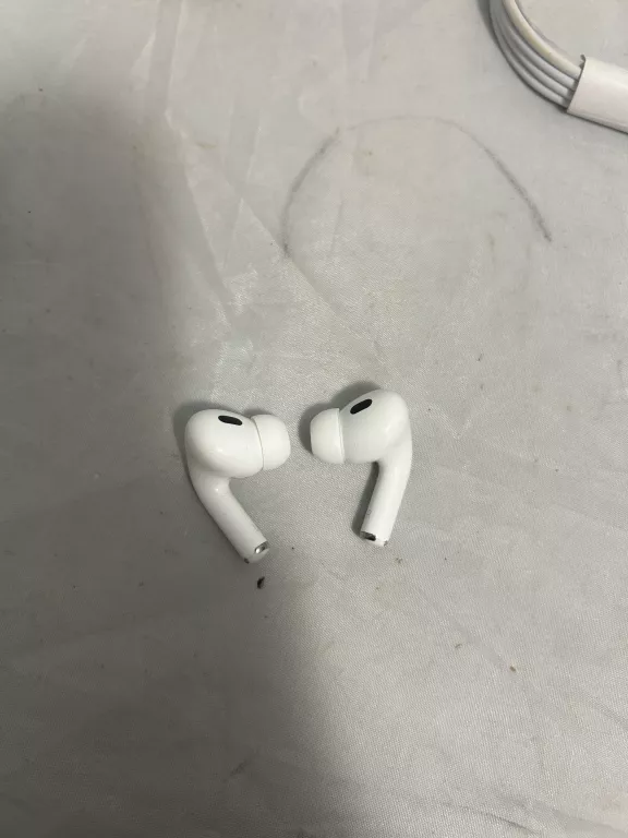 APPLE AIRPODS 2 PRO PUDEŁKO + ŁADOWARKA