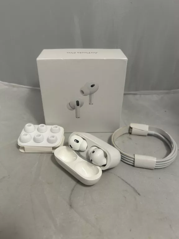 APPLE AIRPODS 2 PRO PUDEŁKO + ŁADOWARKA