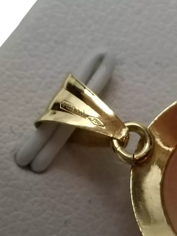 PIĘKNA ZŁOTA ZAWIESZKA (750P; 2,92G)