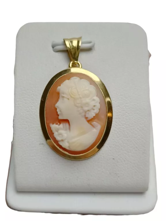 PIĘKNA ZŁOTA ZAWIESZKA (750P; 2,92G)