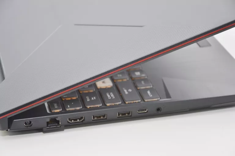 laptop-tuf-f15-fx506l-16512gb-i5-10300h-przekatna-ekranu-1560