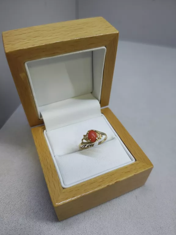 ZŁOTY PIERŚCIONEK 585 1,58G R13