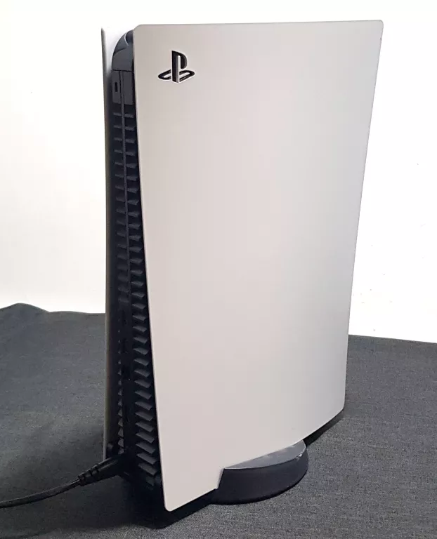 KONSOLA PLAYSTATION 5 CFI-1116A 2 PADY+ 2 GRY GRAN TURISMO 7 BATTLEFIELD 4