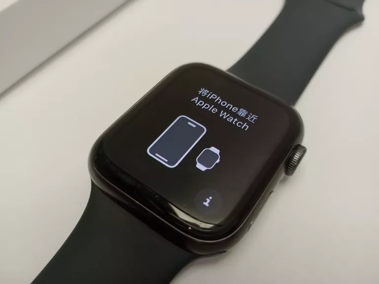 ZEGAREK APPLE SE WATCH 44MM A2352/PUD