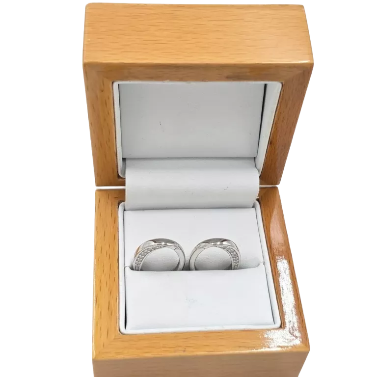 SREBRNE KOLCZYKI OWALNE NA ANGIELSKIE ZAPIĘCIE [925 3,6G]