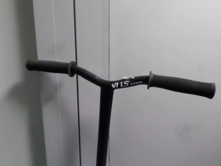 HULAJNOGA WYCZYNOWA NILS EXTREME