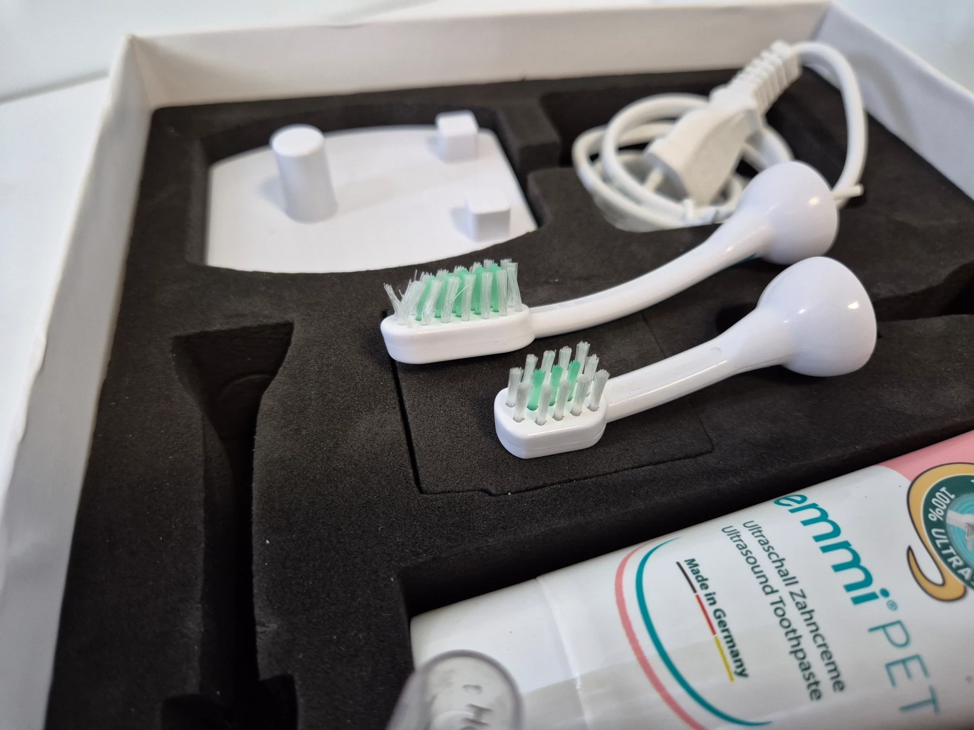 emmi-pet-20-szczoteczka-ultradzwiekowa-dla-psa-kota-2-generacja-marka-248811-958954