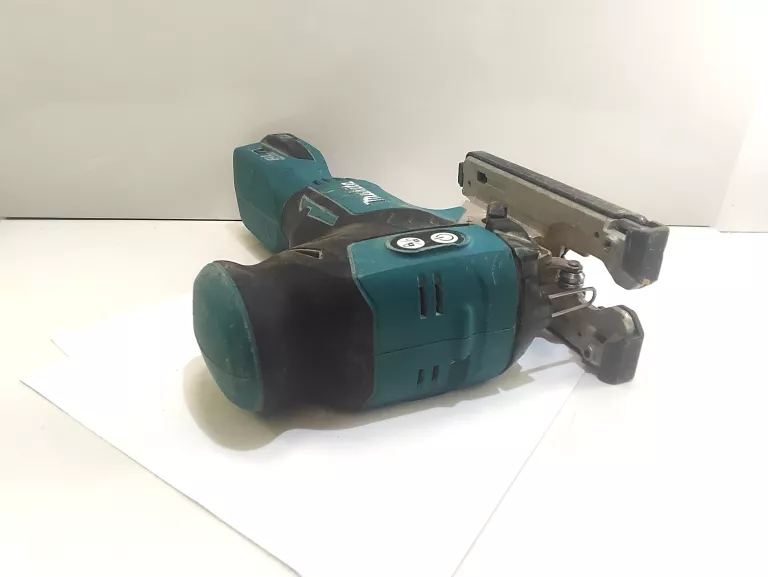 WYRZYNARKA MAKITA DJV181Z 40 W BEZSZCZOTKOWA