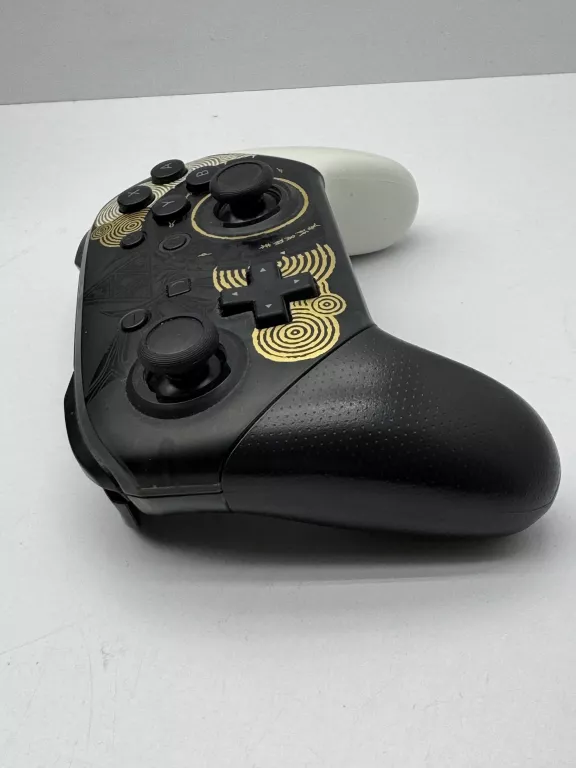 NINTENDO SWITCH PRO CONTROLLER ZELDA TOTK EDITION (SWITCH)