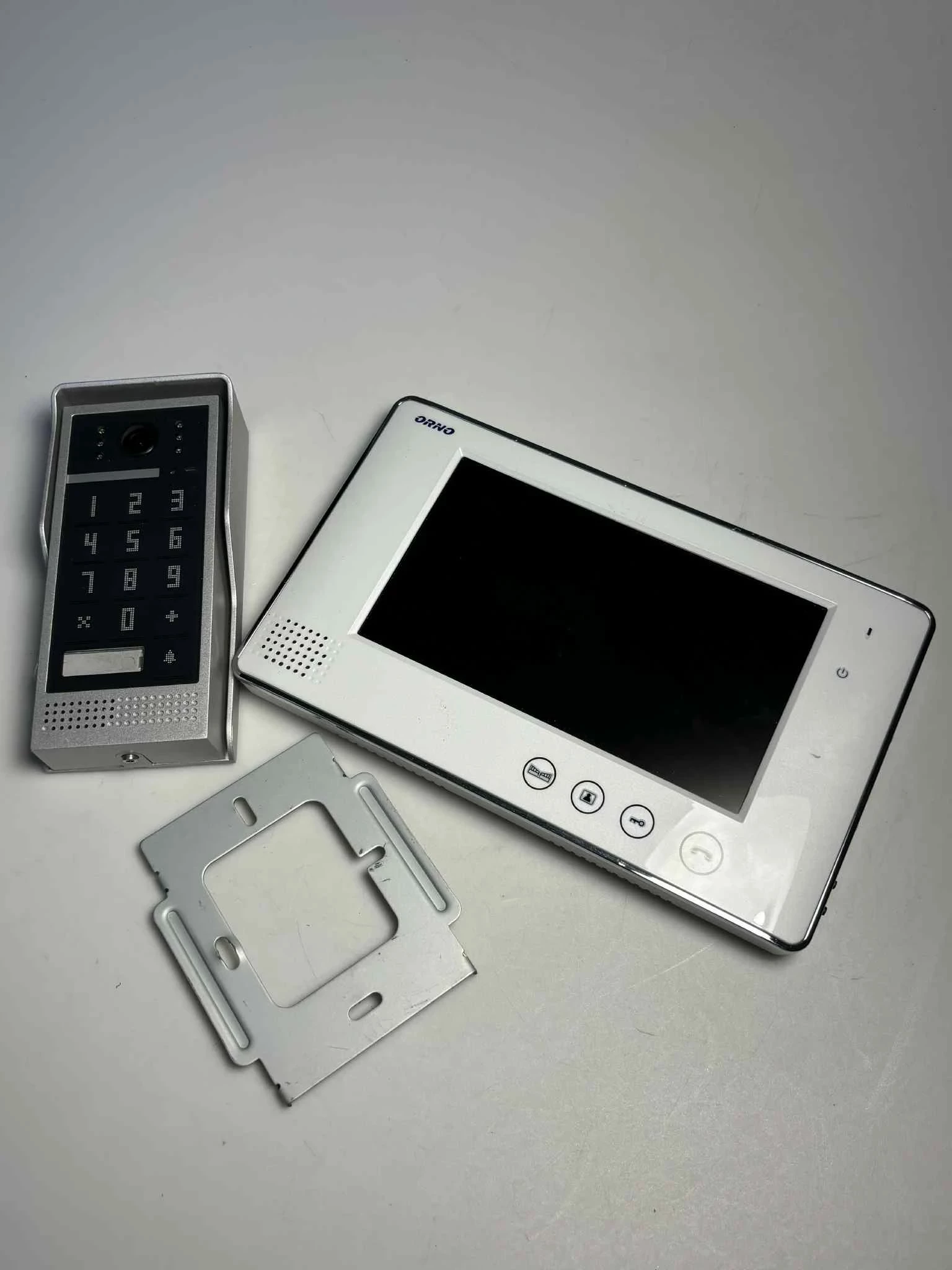 wideodomofon-jednorodzinny-orno-scuti-or-vid-vp-1009-zwirki-i-wigury-1-myslowice