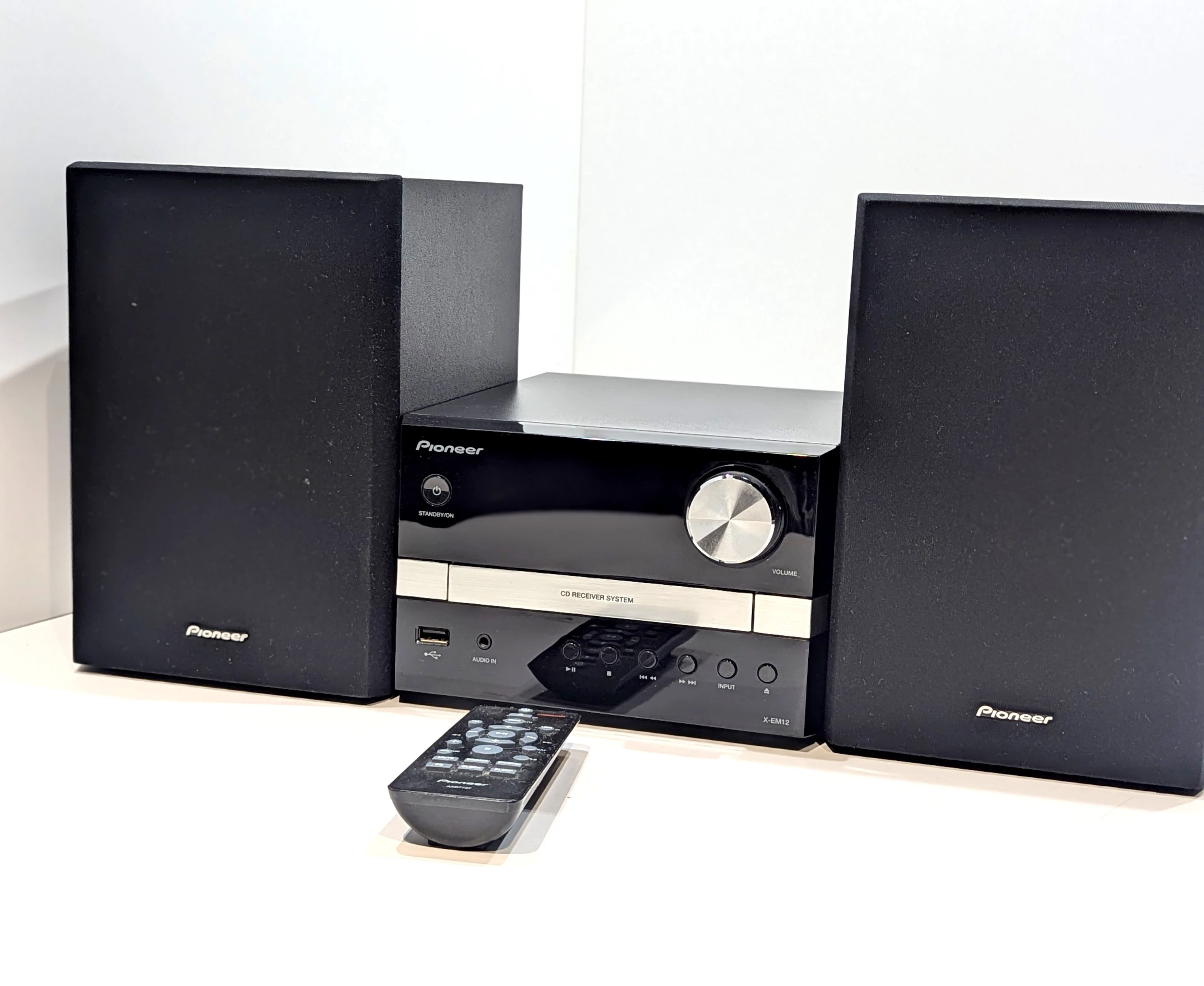 wieza-pioneer-x-em12-mlodziencza-1-warszawa