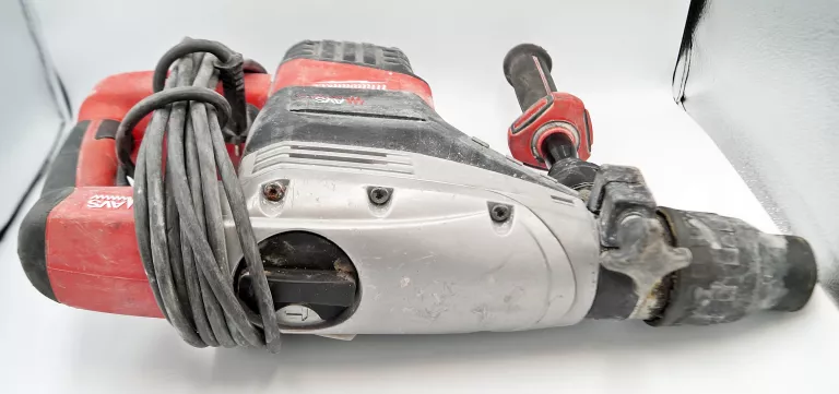 MŁOT UDAROWY MILWAUKEE K750