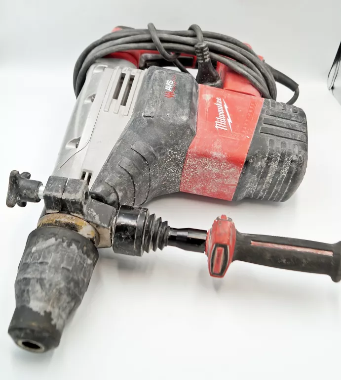 MŁOT UDAROWY MILWAUKEE K750