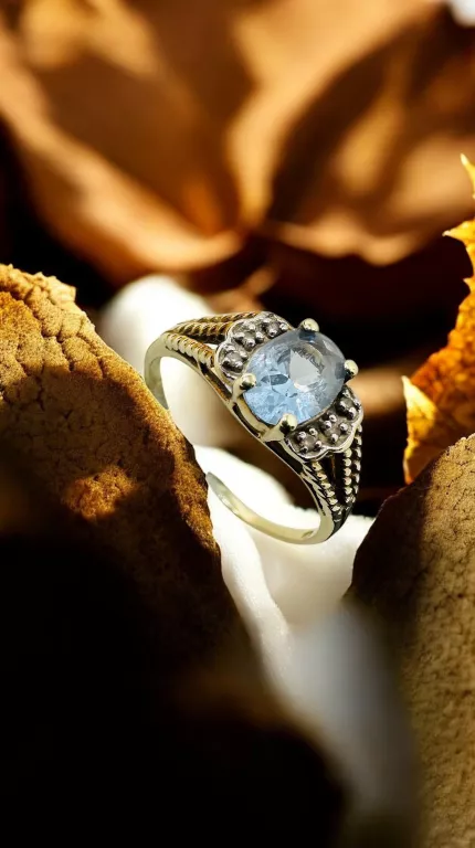 ZŁOTY PIERŚCIONEK 333 Z KAMIENIEM – STYLOWY I DELIKATNY MODEL DLA KOBIET