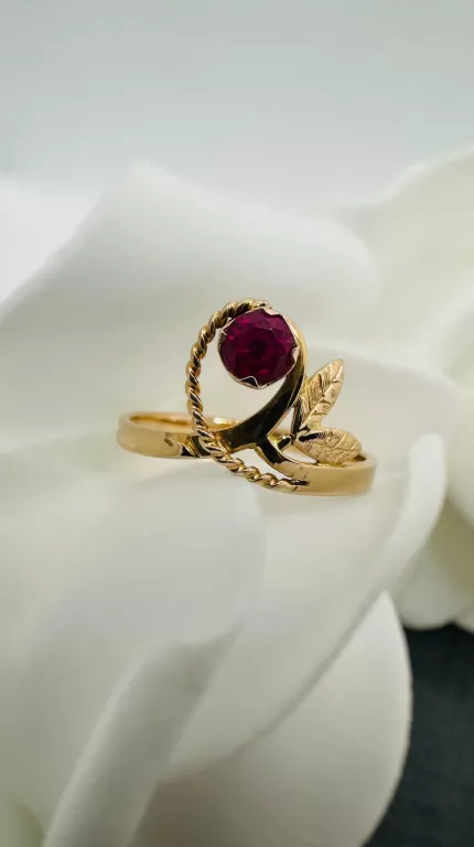 ZŁOTY PIERŚCIONEK 585 DAMSKI Z CYRKONIĄ – ELEGANCKA BIŻUTERIA NA PREZENT