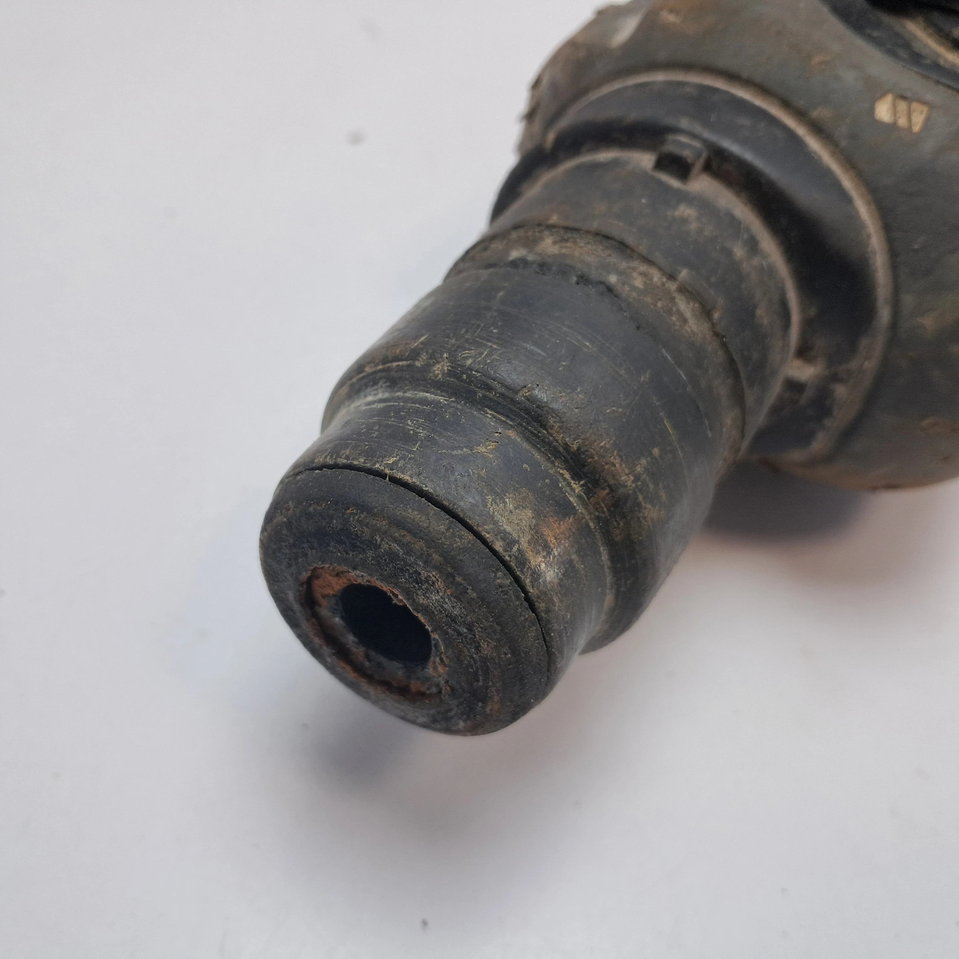 mlotowiertarka-makita-hr2470-780w-stan-11323-2